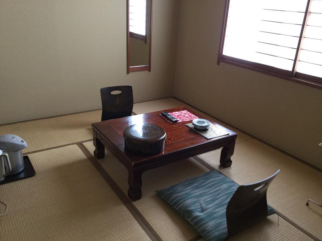 Suzukiya Ryokan Shiroishi  Zimmer foto
